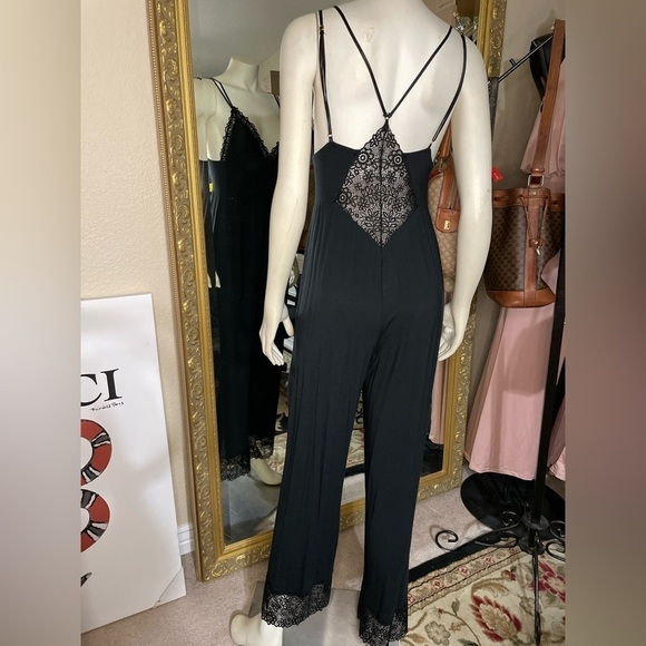 Victoria Secret Jumpsuit VS Very Sexy Daywear Sexy Intimates VS Loungewear 🆕 - Picture 2 of 16